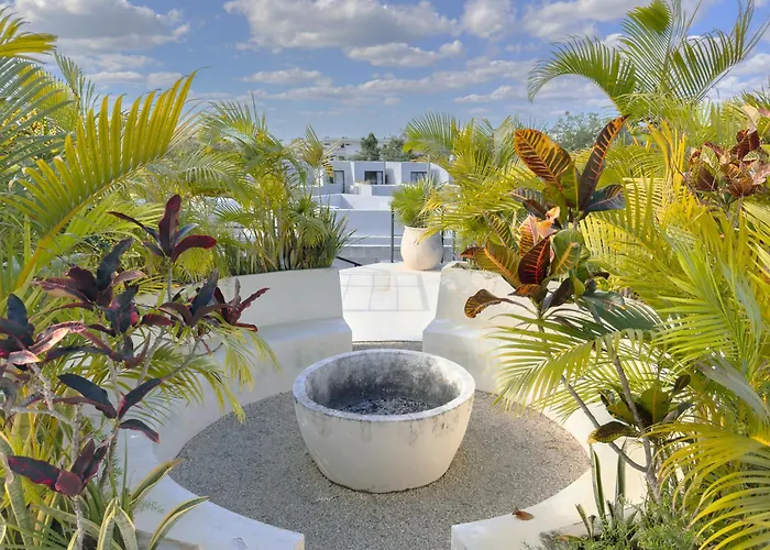 Apartment 107 Private Pool & King Bed Seremonia *