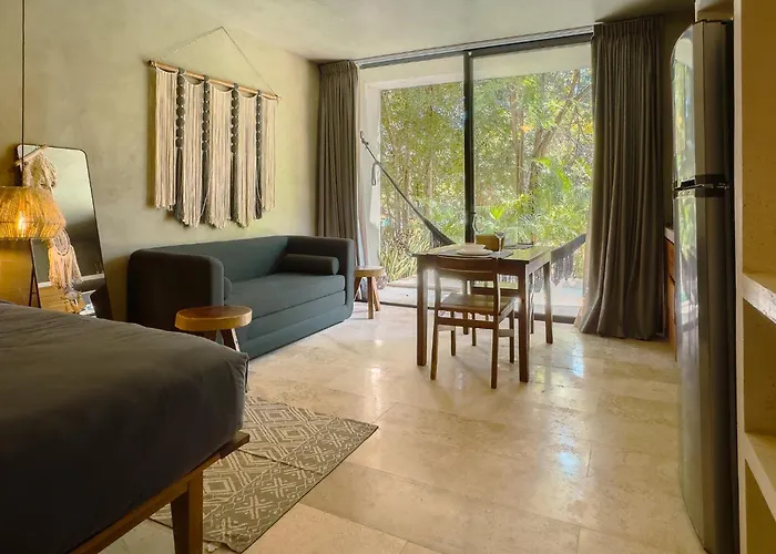 107 Private Pool & King Bed Seremonia
